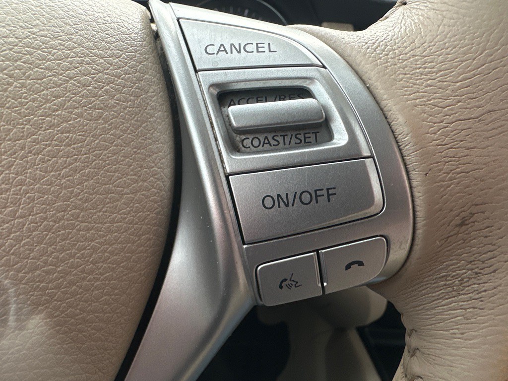 2015 Nissan Rogue Image 17