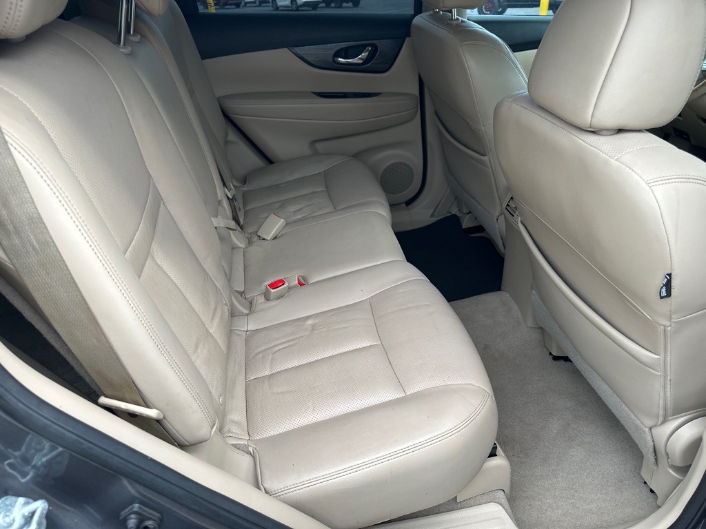 2015 Nissan Rogue Image 29