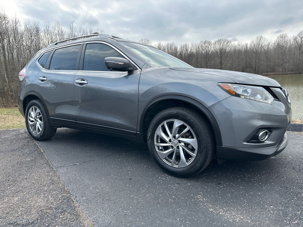 2015 Nissan Rogue Image 35
