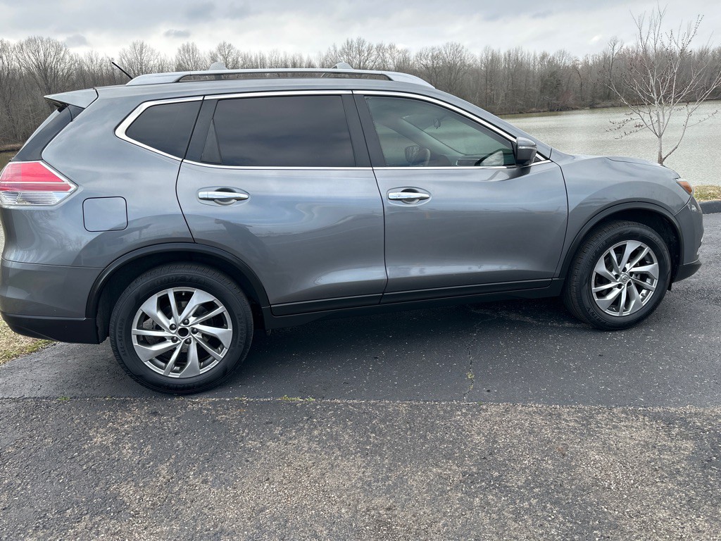 2015 Nissan Rogue Image 37