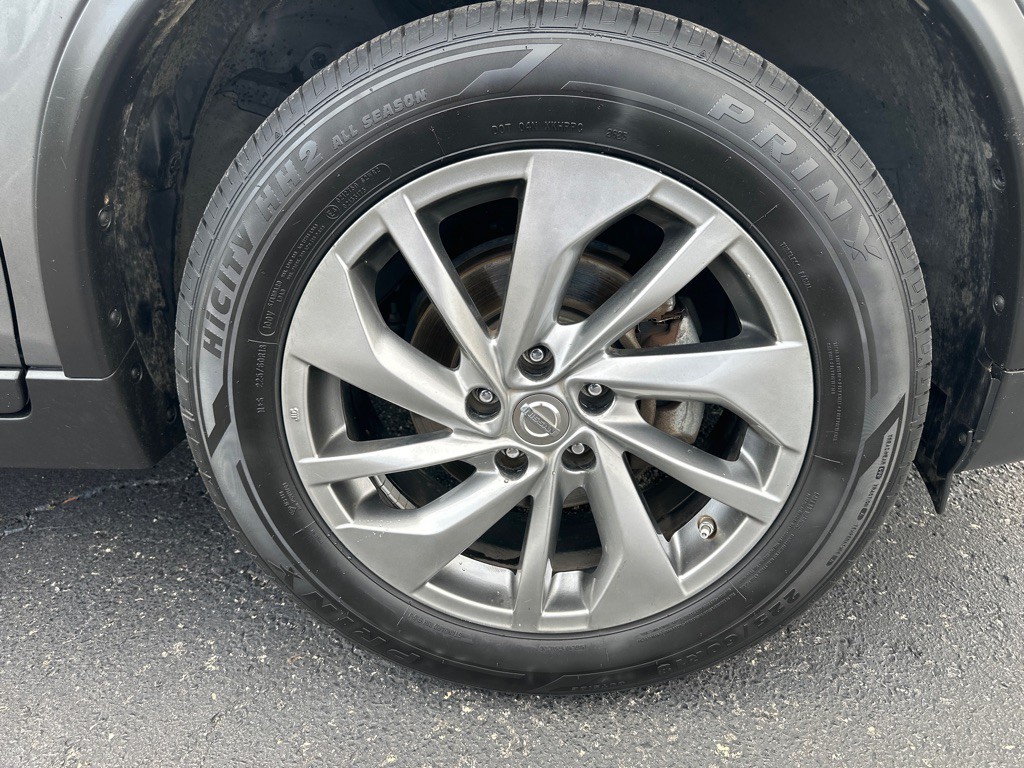 2015 Nissan Rogue Image 41