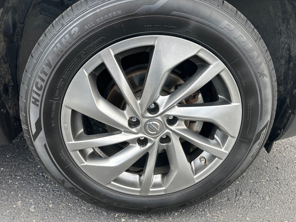 2015 Nissan Rogue Image 43