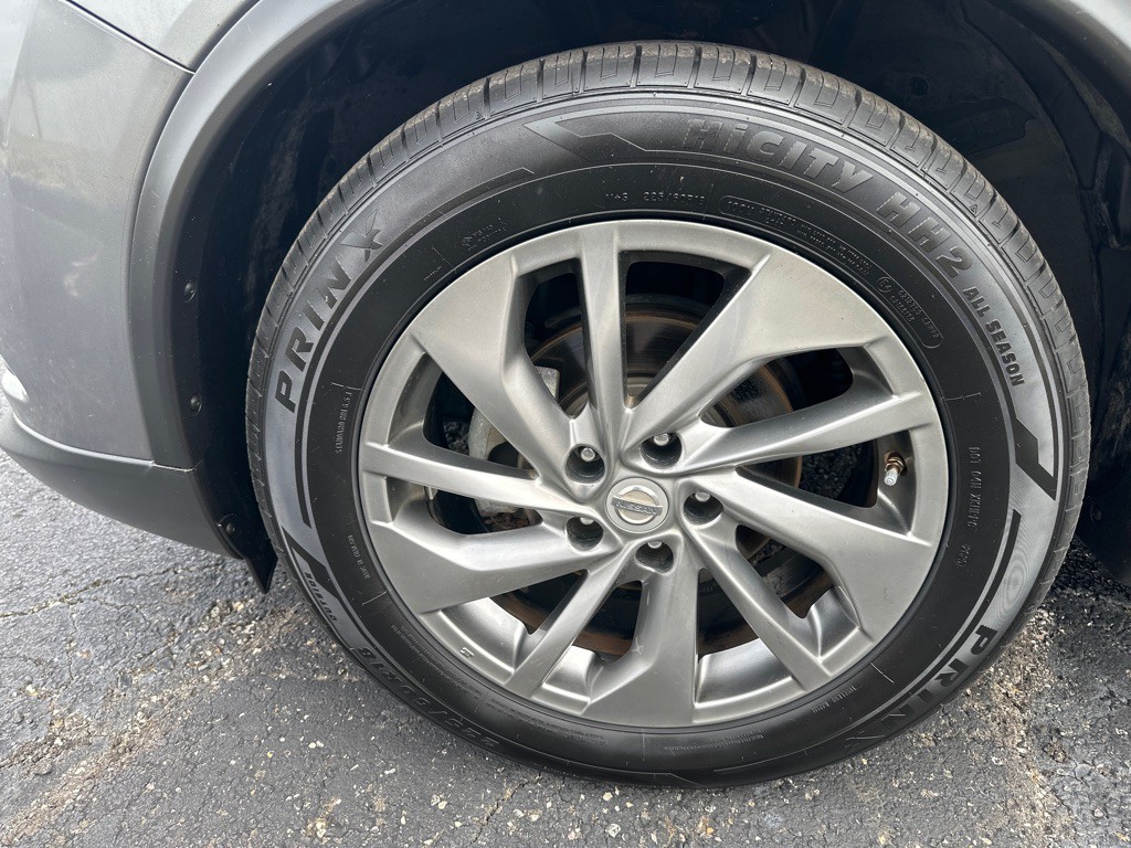 2015 Nissan Rogue Image 46