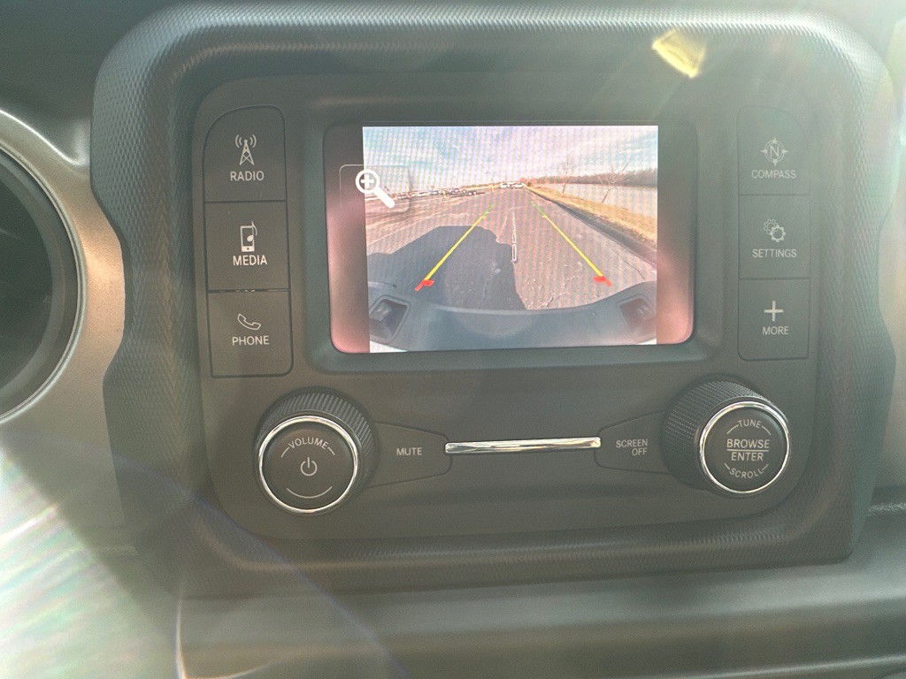 2021 Jeep Gladiator Image 14