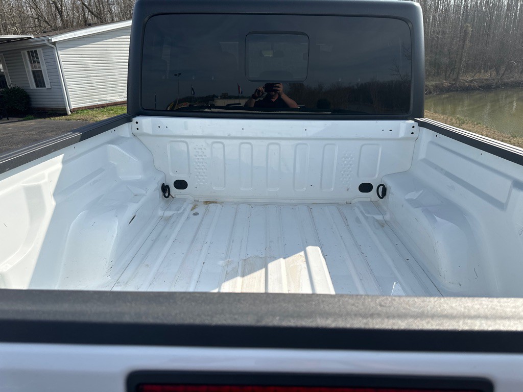 2021 Jeep Gladiator Image 25