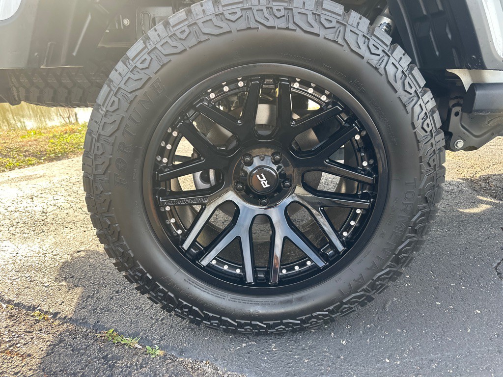 2021 Jeep Gladiator Image 42