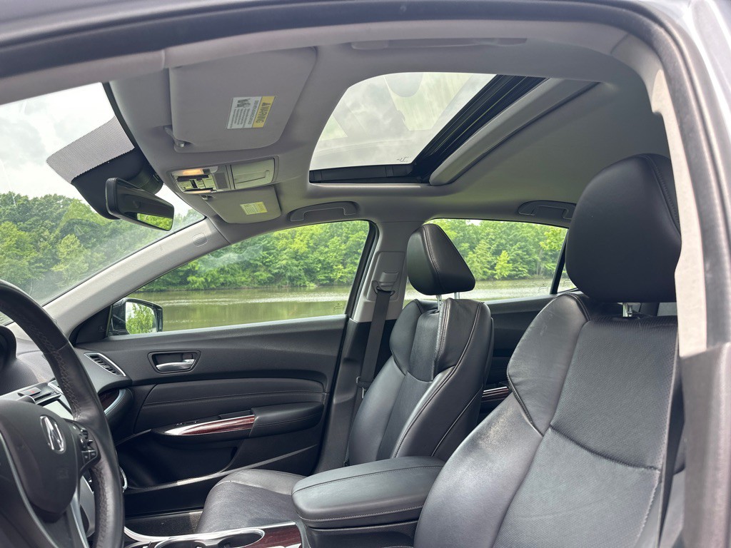 2015 Acura TL Image 9