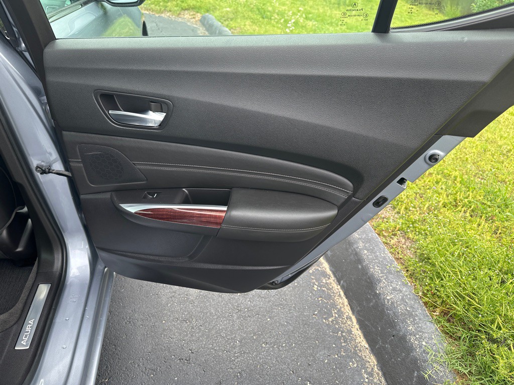 2015 Acura TL Image 27
