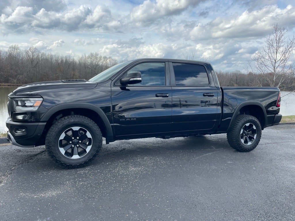 2019 RAM 1500 Image 3