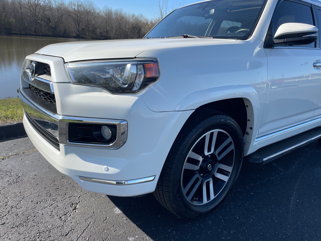 2019 Toyota 4Runner Image 8