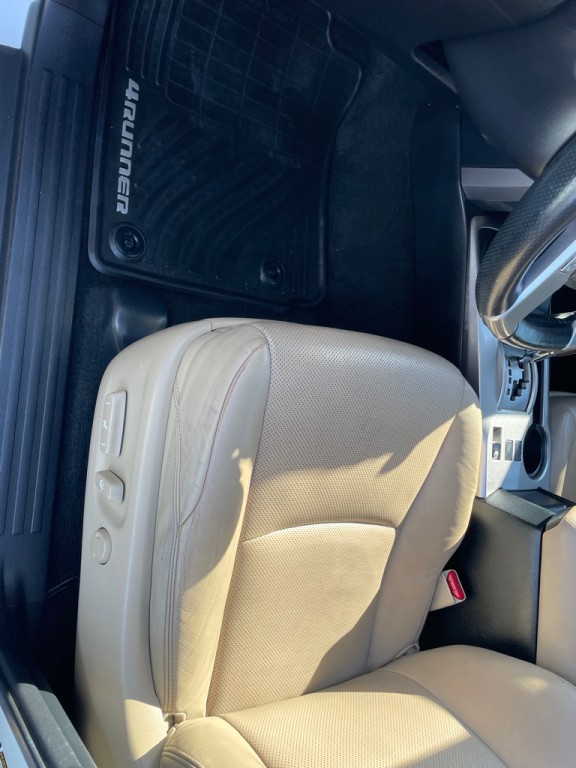 2019 Toyota 4Runner Image 14