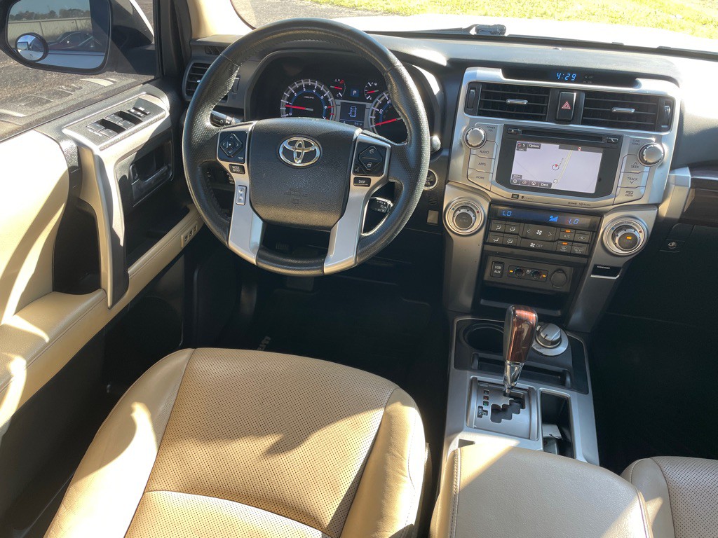 2019 Toyota 4Runner Image 33