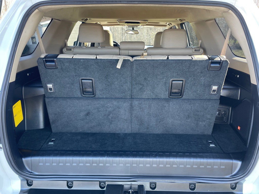 2019 Toyota 4Runner Image 36