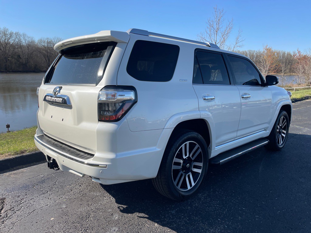 2019 Toyota 4Runner Image 48