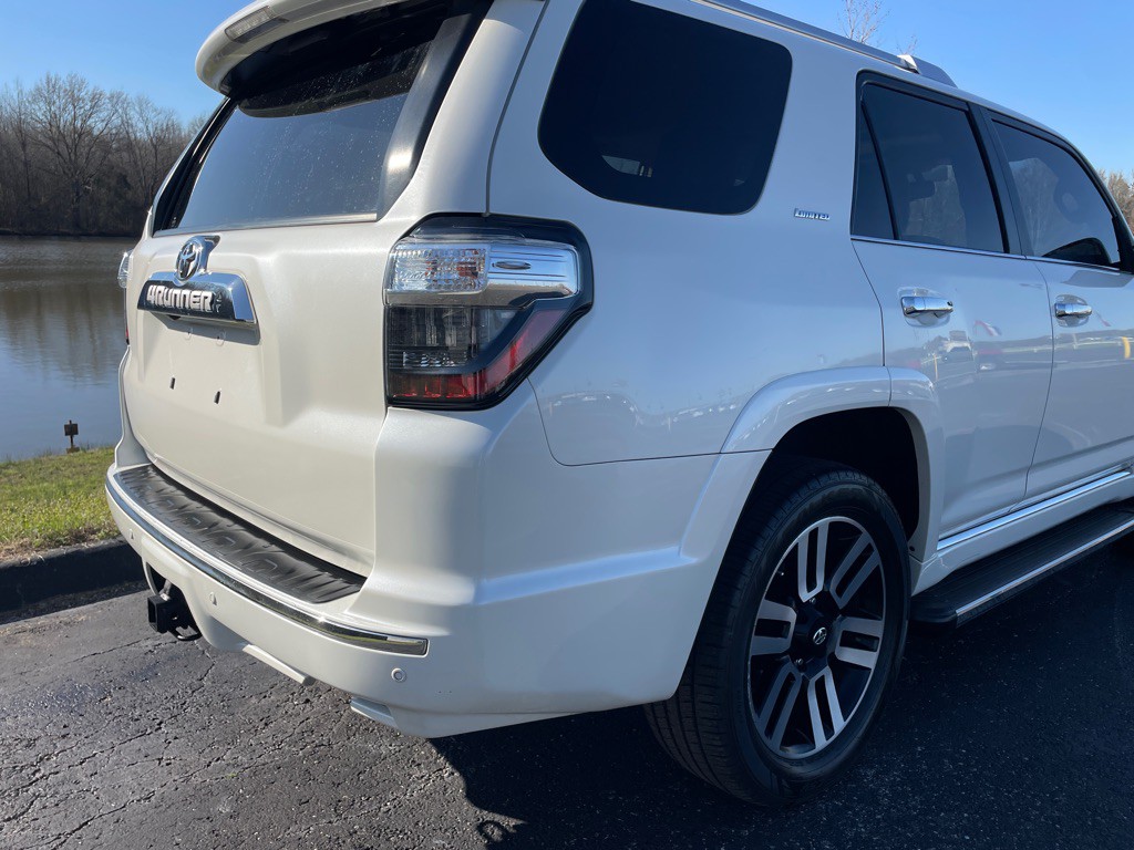 2019 Toyota 4Runner Image 50
