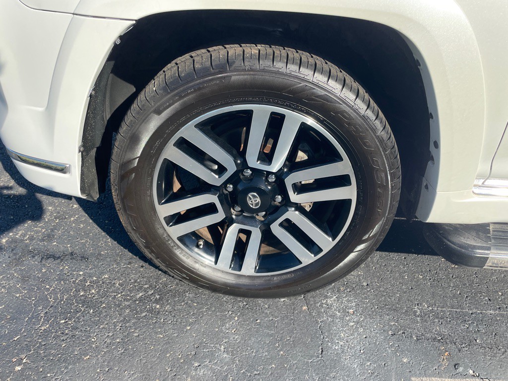 2019 Toyota 4Runner Image 55