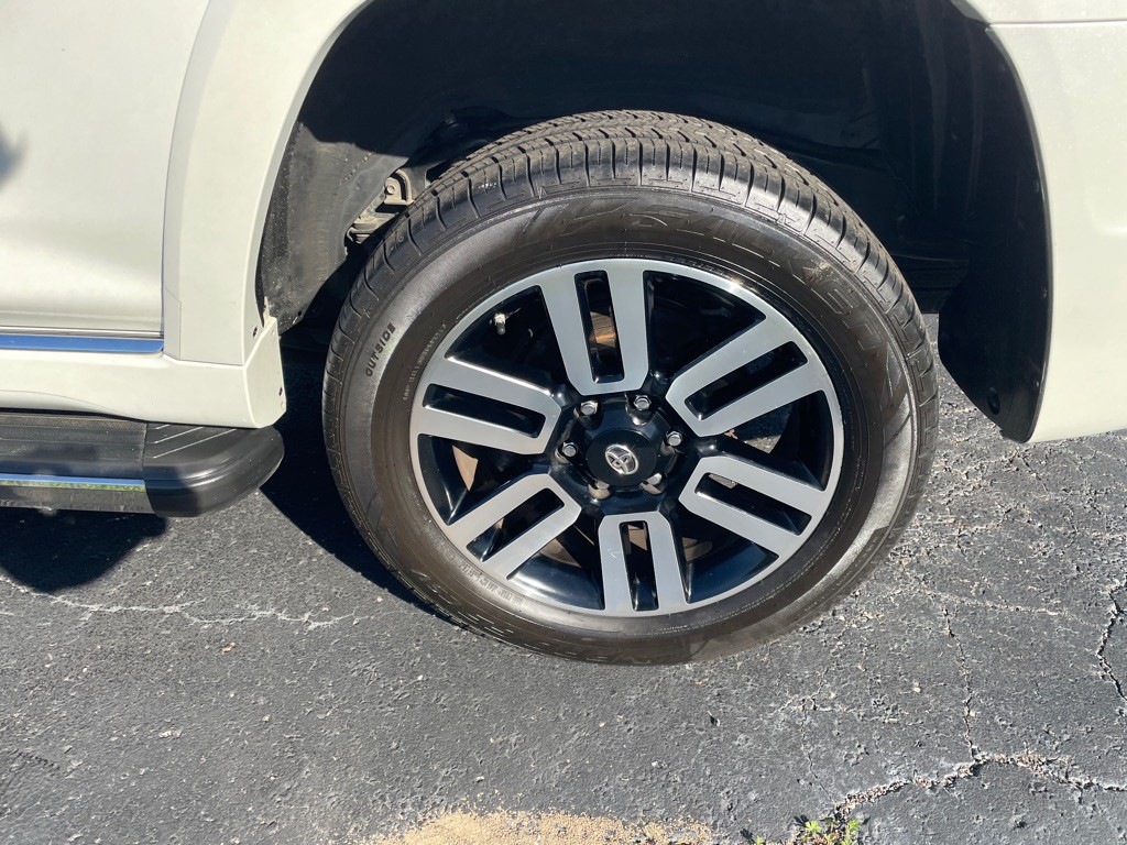 2019 Toyota 4Runner Image 56