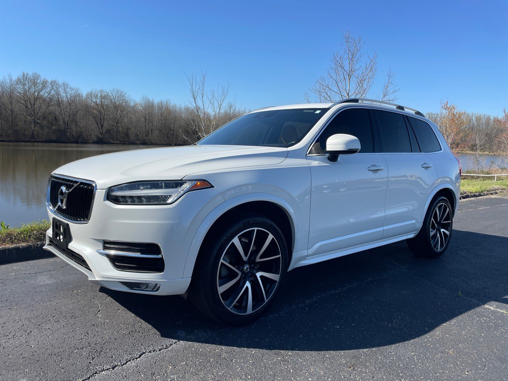 2019 Volvo XC90 Image 1