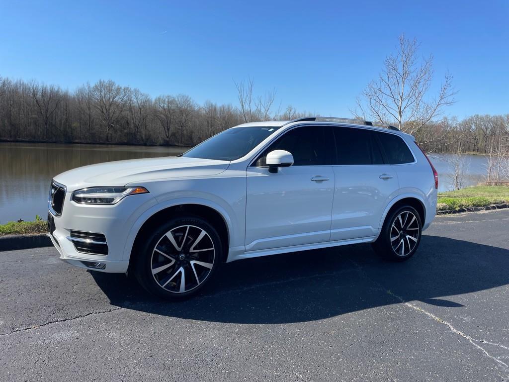 2019 Volvo XC90 Image 2