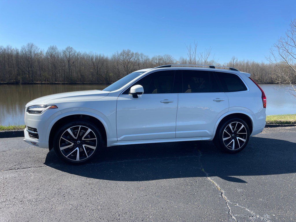 2019 Volvo XC90 Image 3