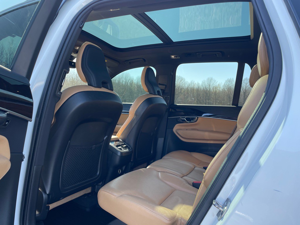 2019 Volvo XC90 Image 17