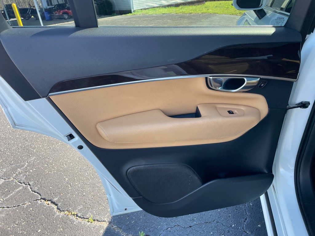 2019 Volvo XC90 Image 25
