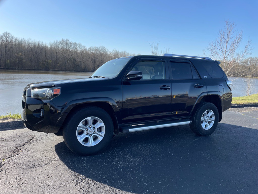 2014 Toyota 4Runner Image 2