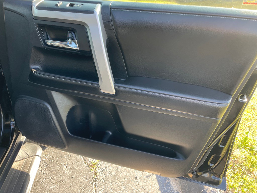 2014 Toyota 4Runner Image 26