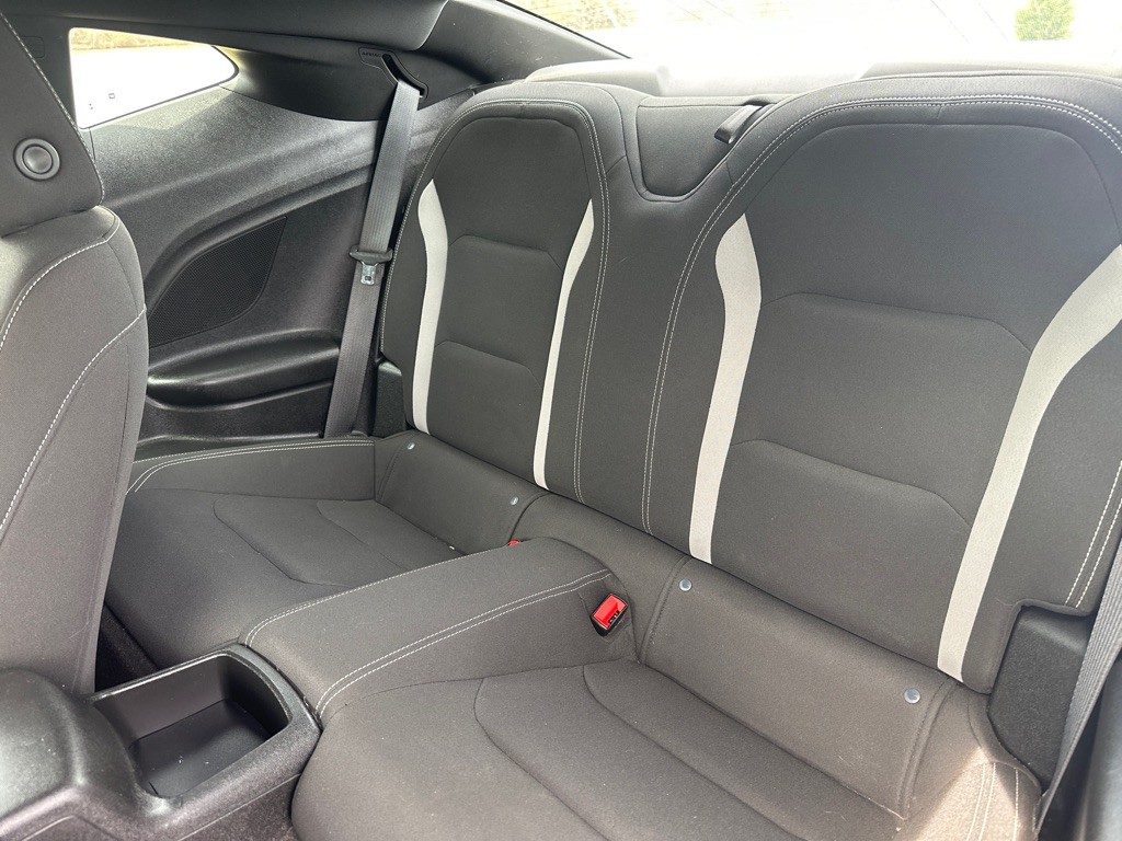 2021 Chevrolet Camaro Image 18