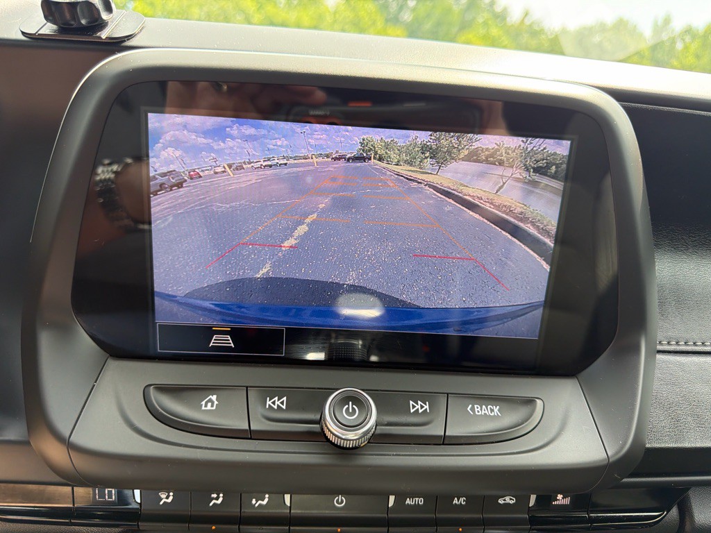 2021 Chevrolet Camaro Image 18