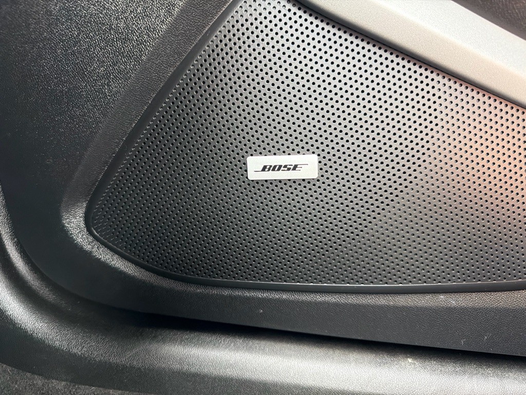 2021 Chevrolet Camaro Image 21