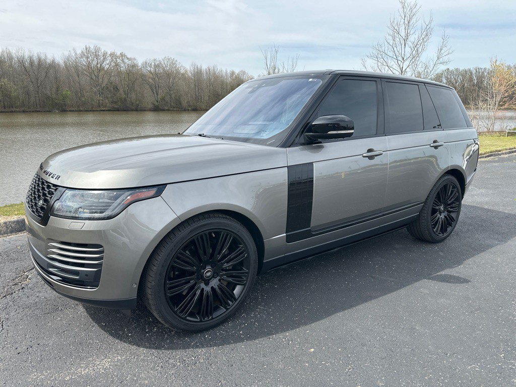 2018 Land Rover Range Rover Image 2