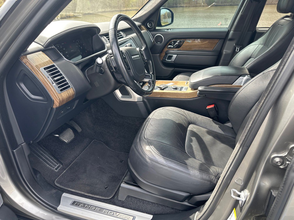 2018 Land Rover Range Rover Image 8