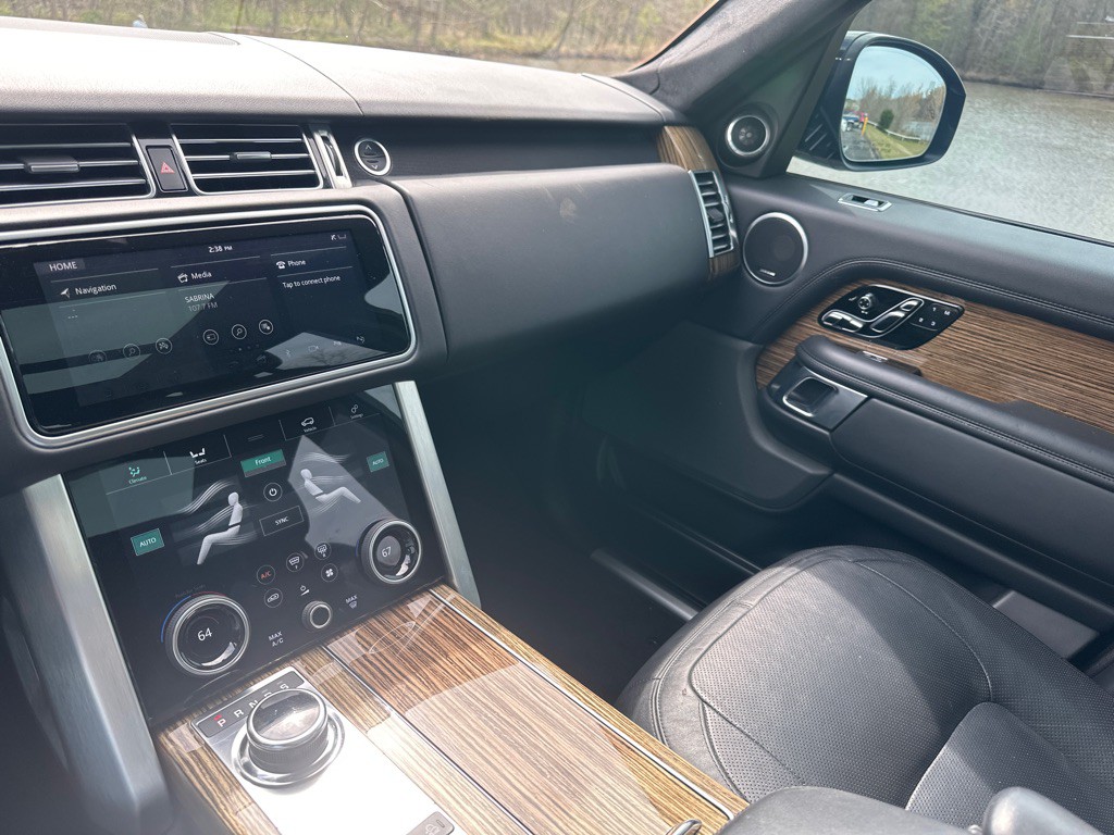 2018 Land Rover Range Rover Image 15