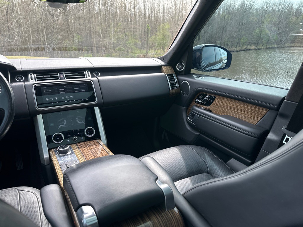 2018 Land Rover Range Rover Image 22