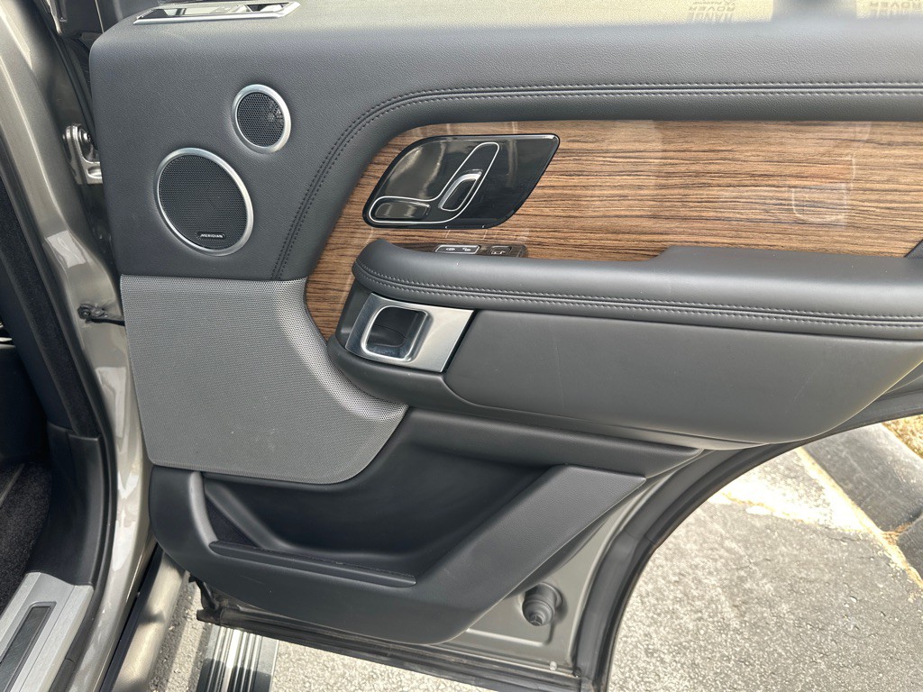 2018 Land Rover Range Rover Image 31