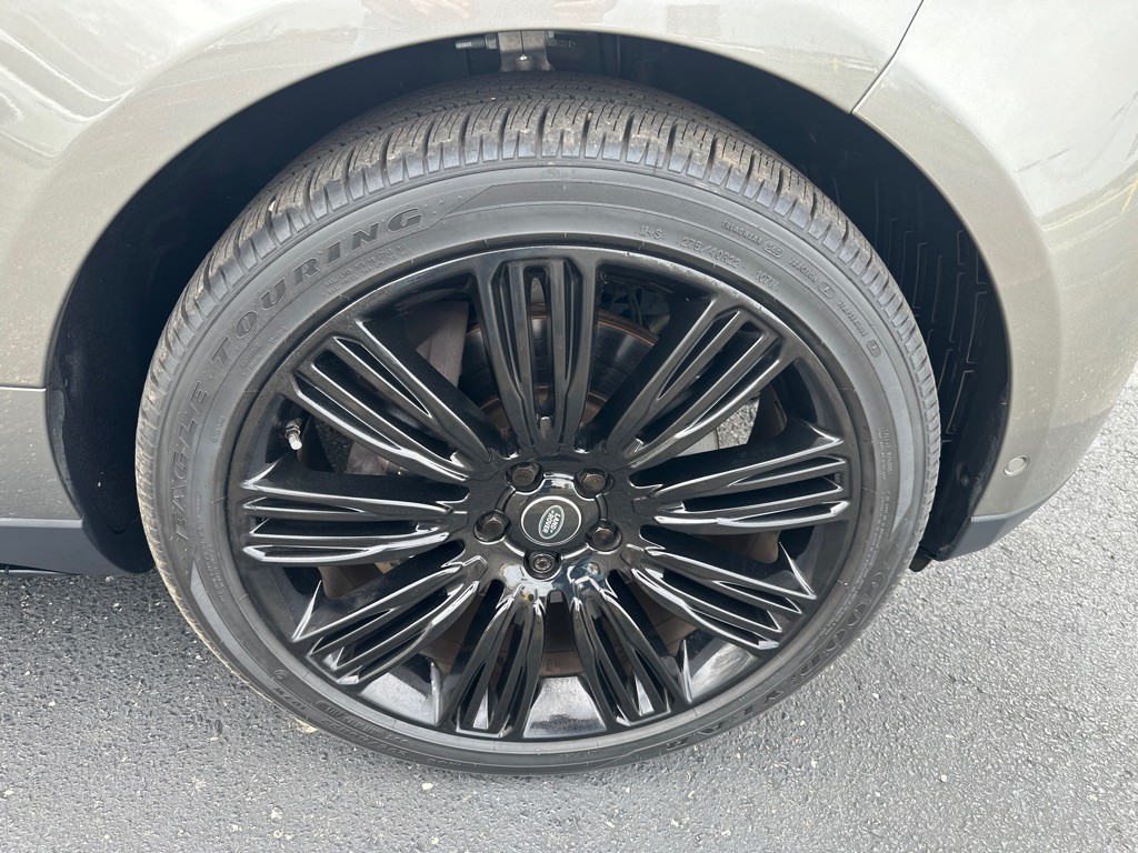 2018 Land Rover Range Rover Image 47