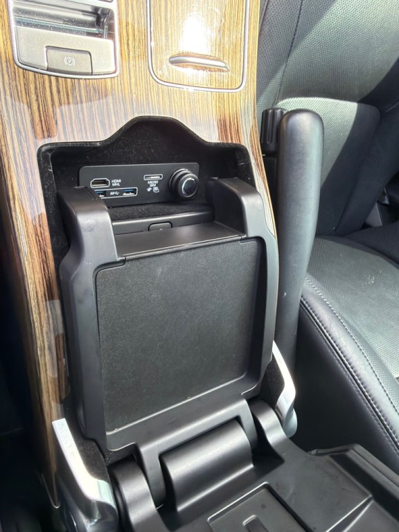 2018 Land Rover Range Rover Image 21
