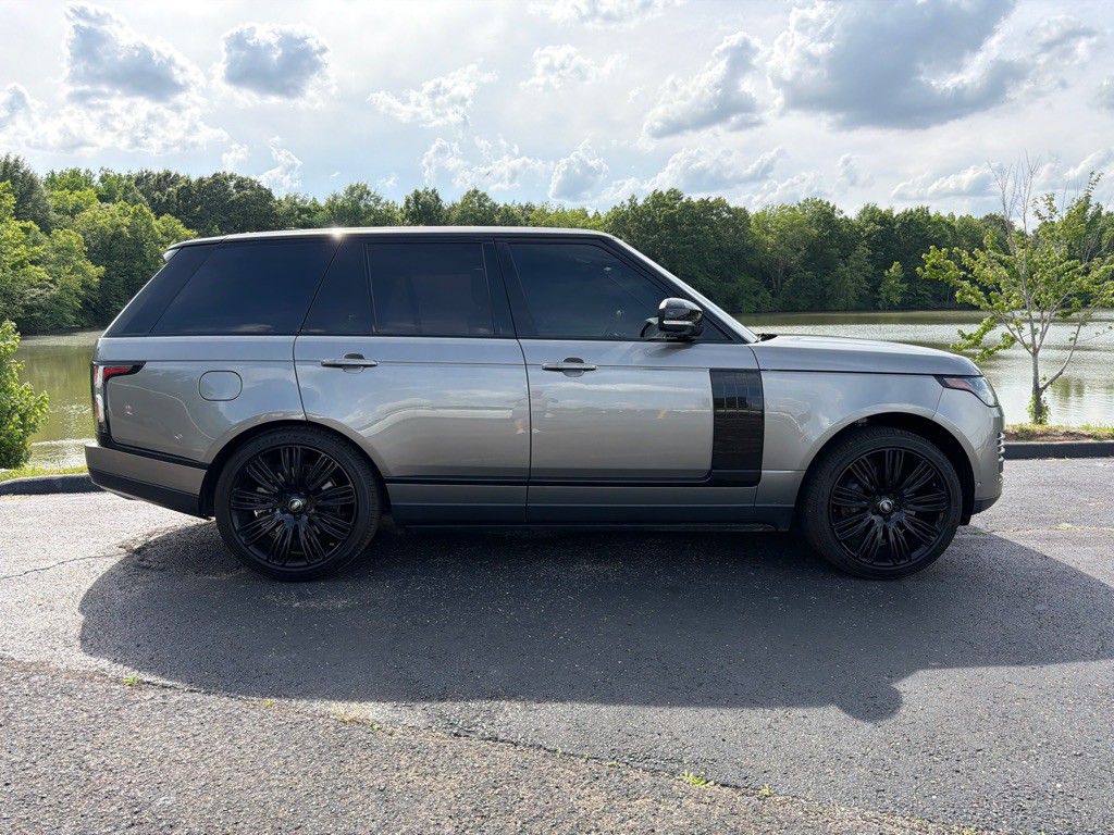 2018 Land Rover Range Rover Image 57