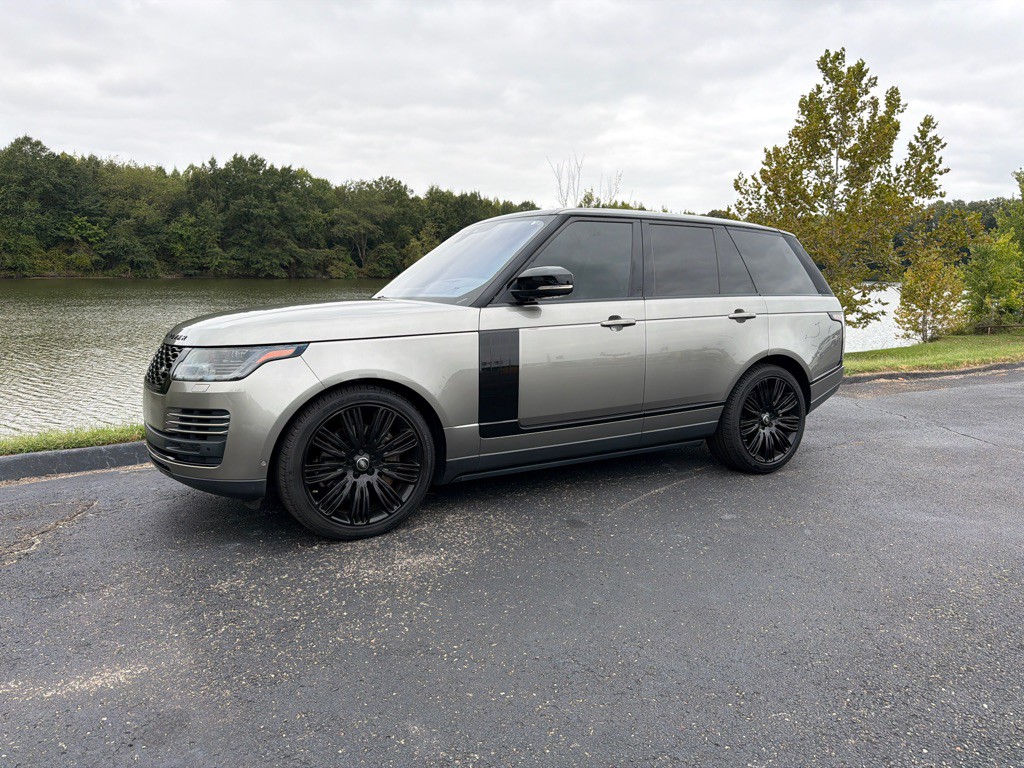 2018 Land Rover Range Rover Image 2