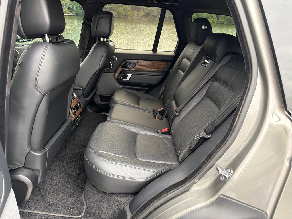 2018 Land Rover Range Rover Image 21
