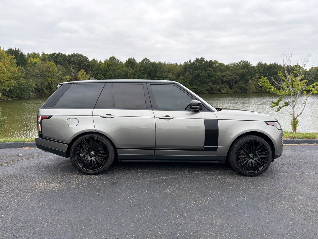 2018 Land Rover Range Rover Image 60