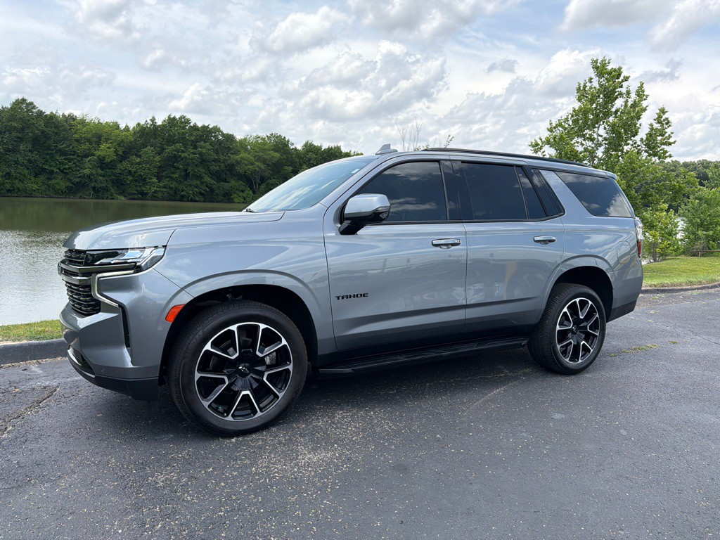 2022 Chevrolet Tahoe Image 2