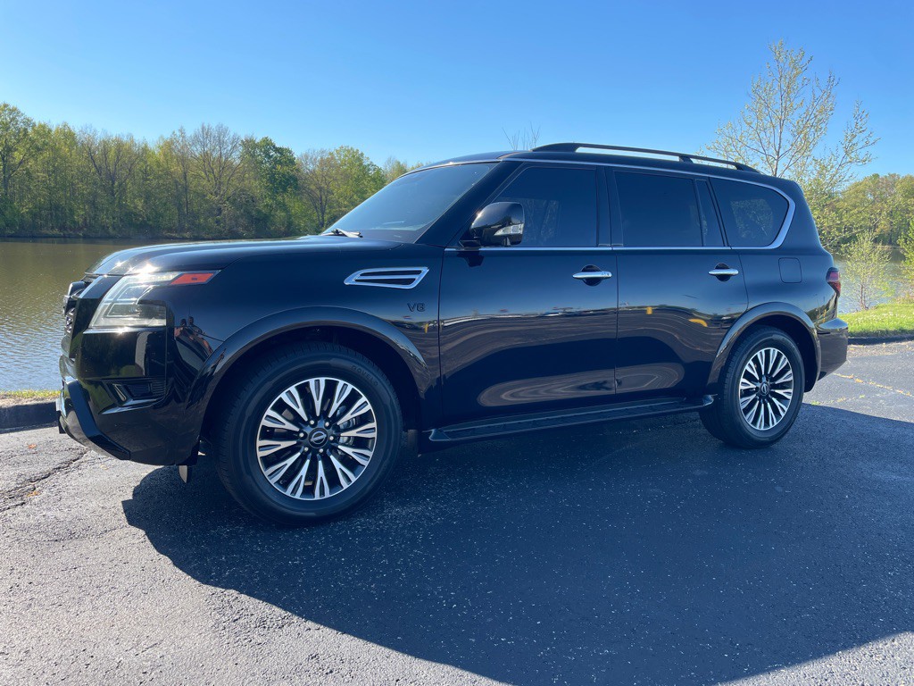 2021 Nissan Armada Image 2