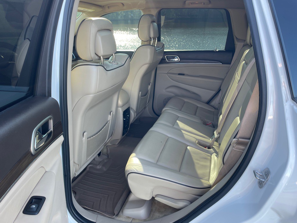 2015 Jeep Grand Cherokee Image 18