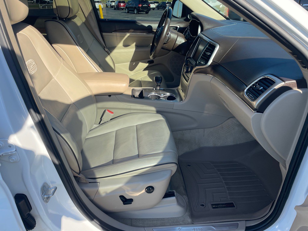 2015 Jeep Grand Cherokee Image 30