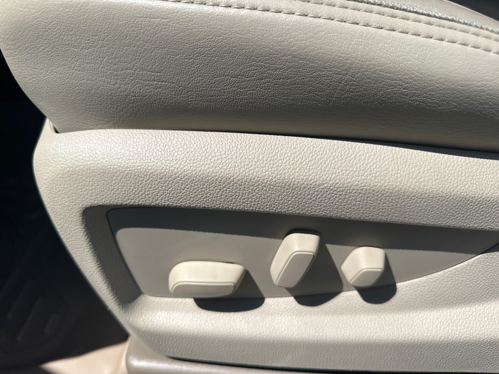 2017 GMC Yukon Image 9