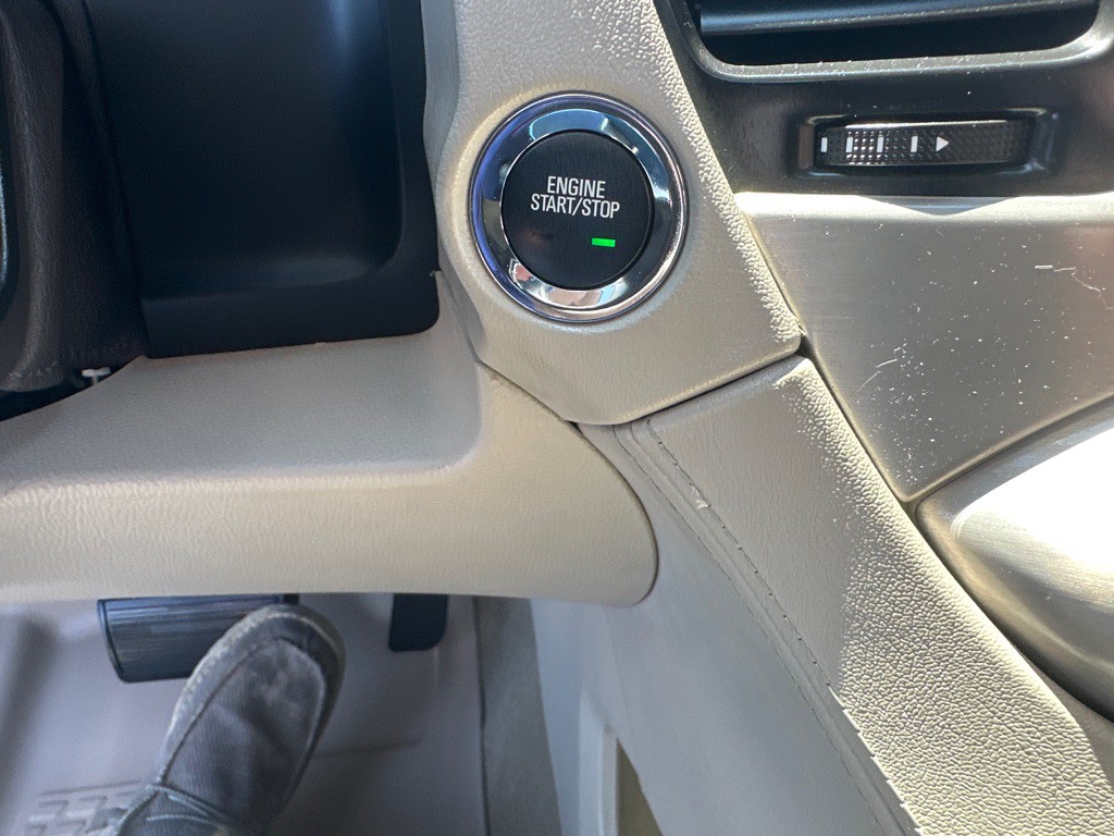 2017 GMC Yukon Image 16