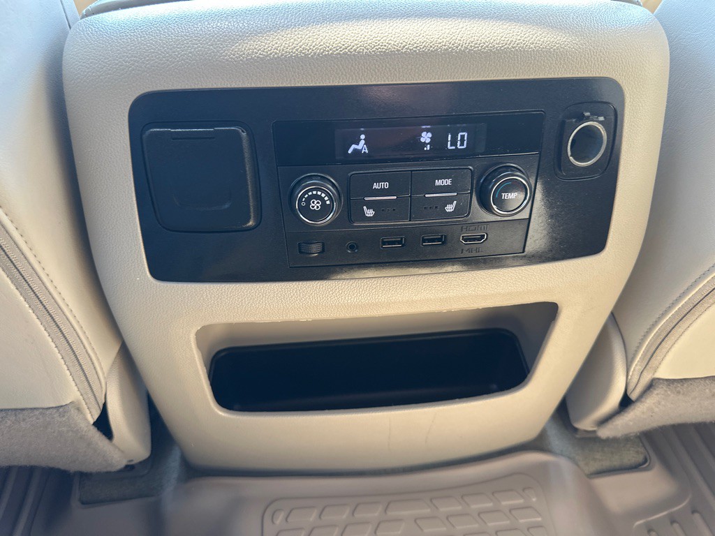 2017 GMC Yukon Image 27