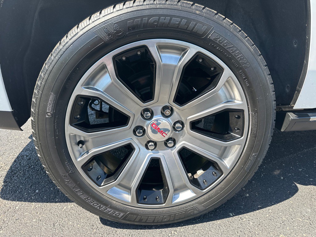 2017 GMC Yukon Image 46